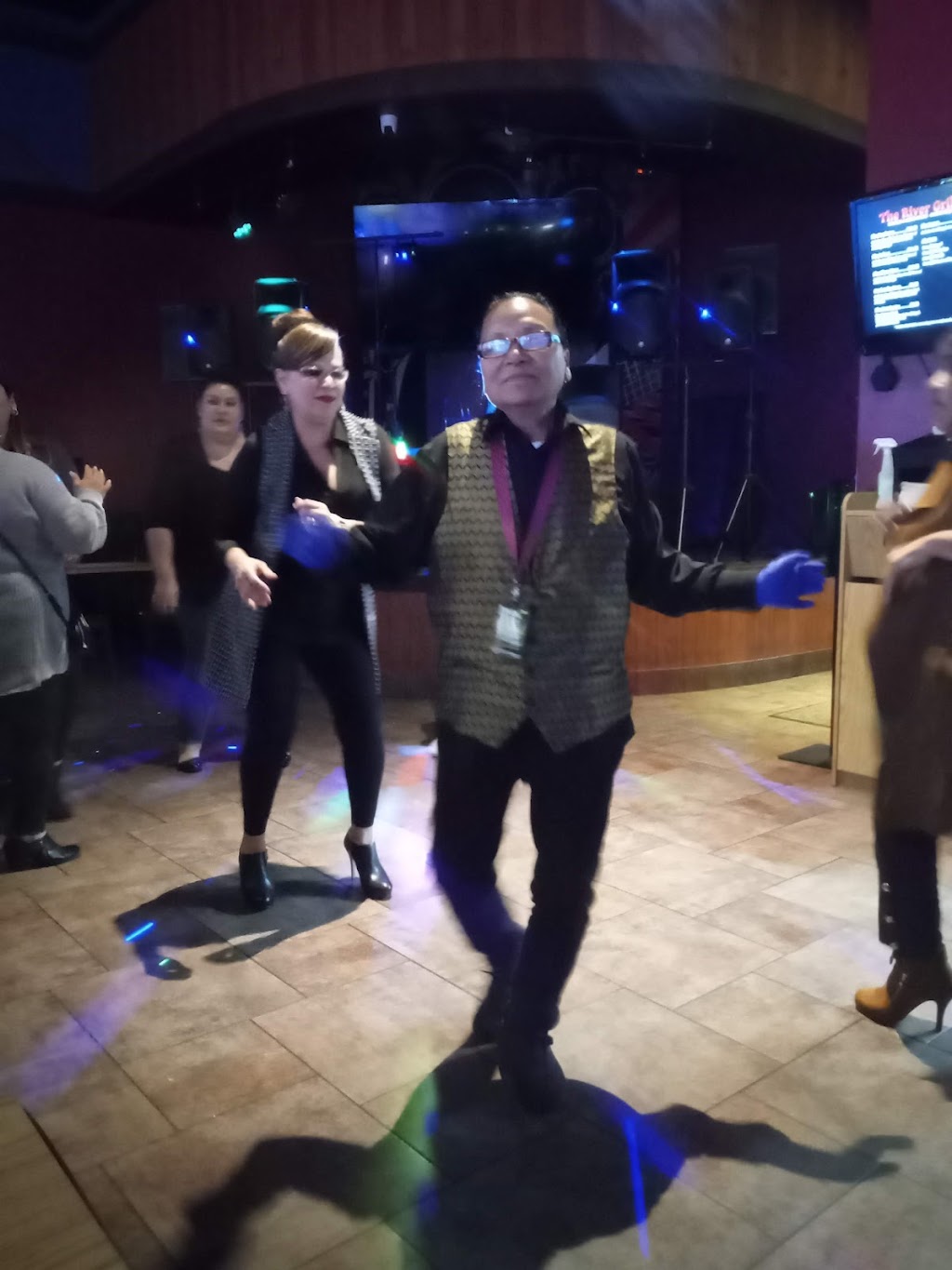 The River Grill | restaurant | 22215 Windy Hollow Rd, Point Arena, CA 95468, USA | 7074675320 OR +1 707-467-5320