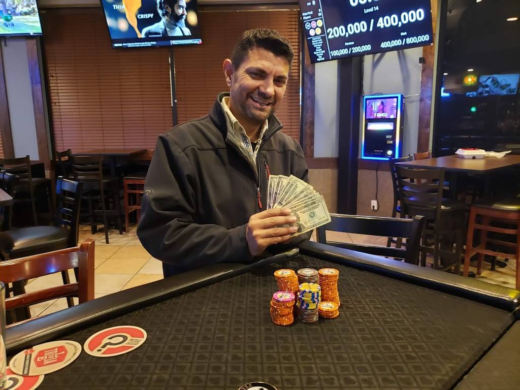 Woodtop Tavern | restaurant | 8412 Preston Rd, Plano, TX 75024, USA | 2147637181 OR +1 214-763-7181