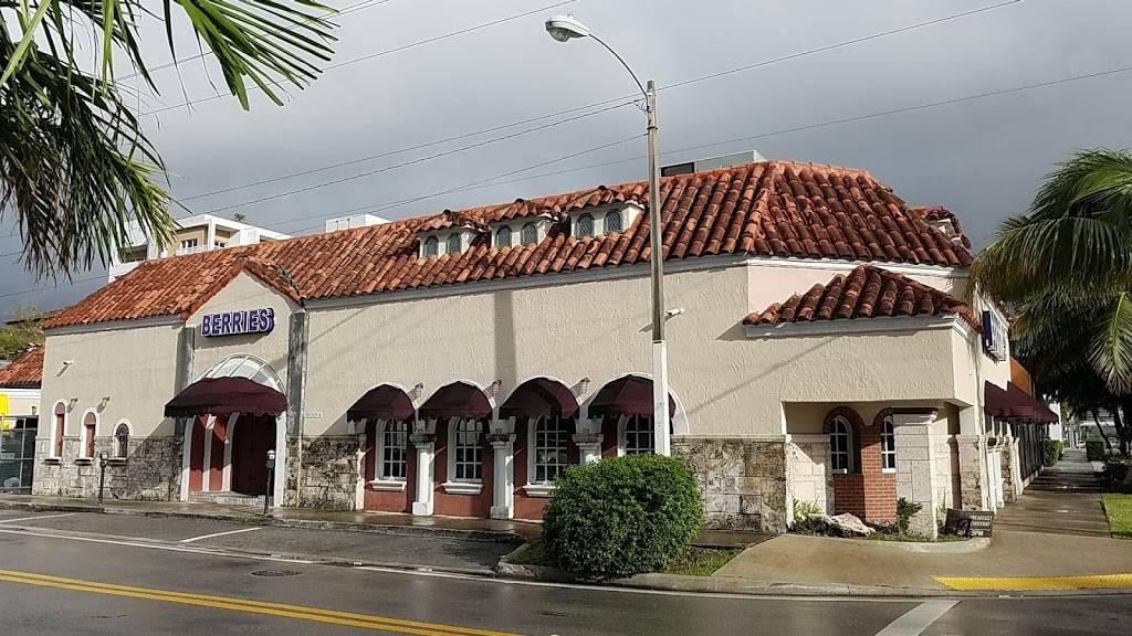 Berries in the Grove | restaurant | 2884 SW 27th Ave, Miami, FL 33133, USA | 3054482111 OR +1 305-448-2111