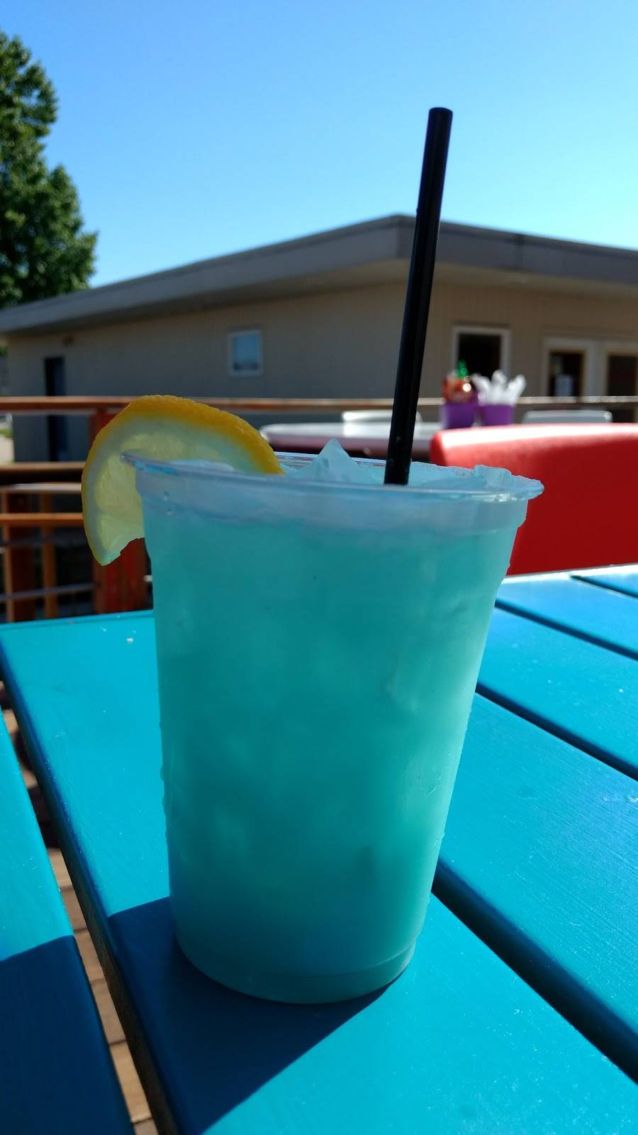 Lolos Bar & Grill | restaurant | 1862 Ottawa Beach Rd, Holland, MI 49424, USA | 6167862210 OR +1 616-786-2210