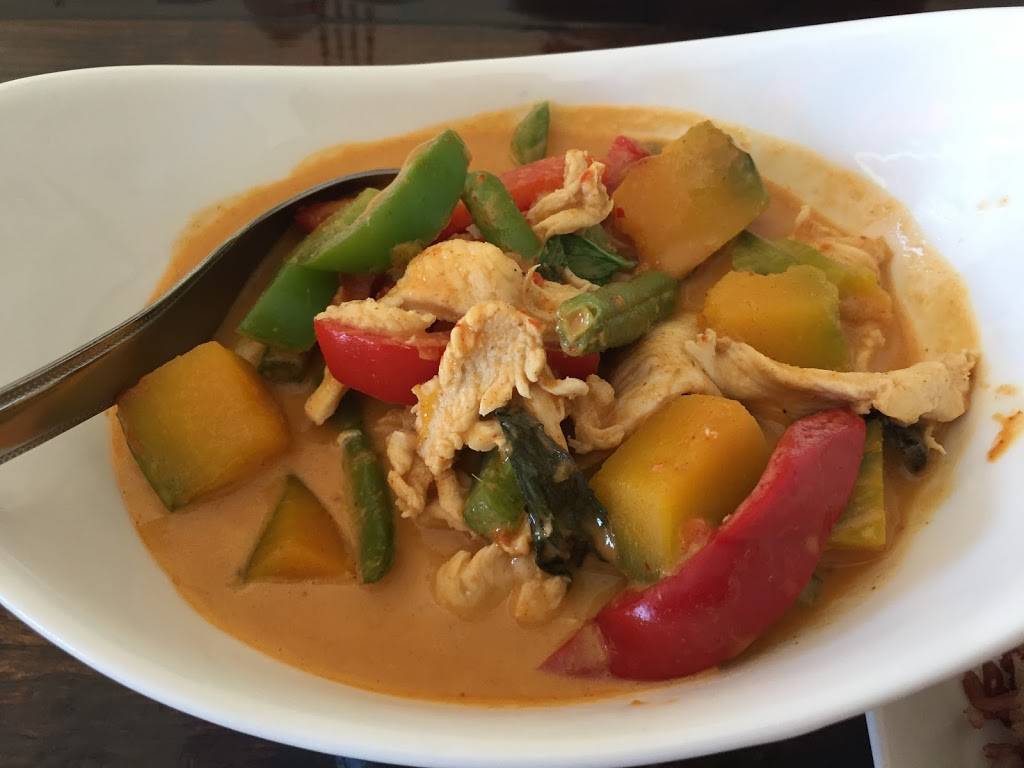 Charm Thai Eatery | restaurant | 1428 S El Camino Real, San Mateo, CA 94402, USA | 6502123444 OR +1 650-212-3444