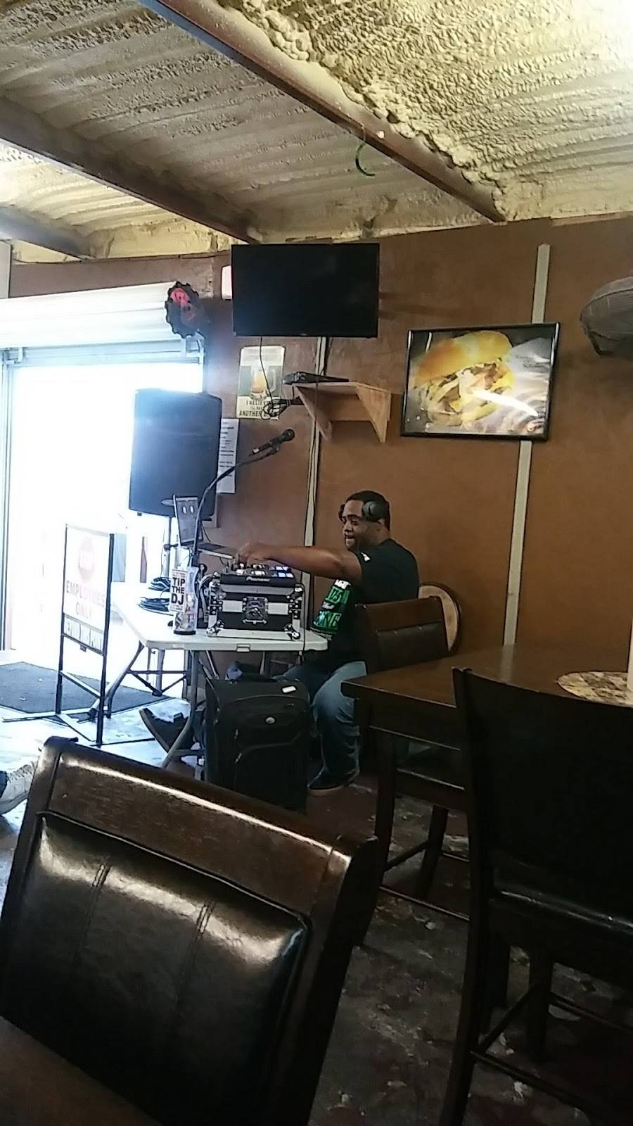 3Ds KRAZY KITCHEN | restaurant | 5928 Leedale St, Houston, TX 77016, USA | 8328696534 OR +1 832-869-6534