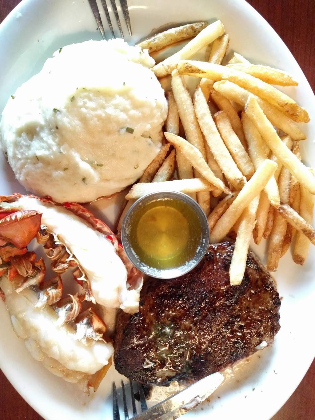 Ruby Tuesday | restaurant | 2514 Santa Barbara Blvd, Cape Coral, FL 33914, USA | 2392422131 OR +1 239-242-2131