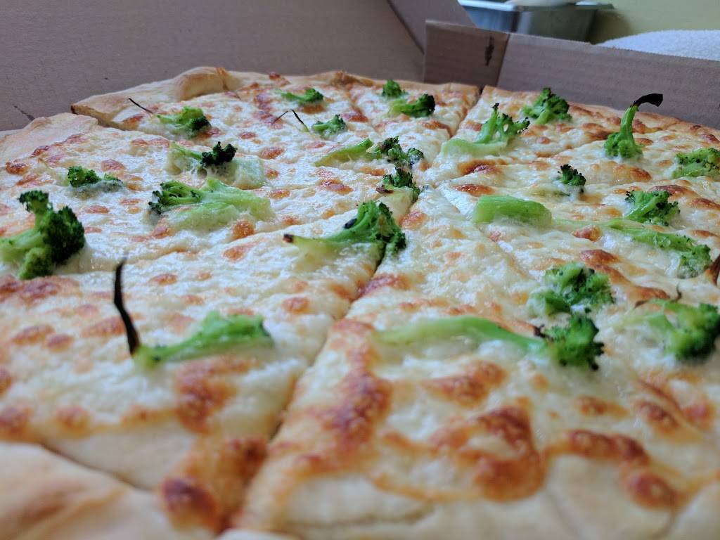 Casa Bianca Pizza West Haven | restaurant | 217 Campbell Ave, West Haven, CT 06516, USA | 2039310666 OR +1 203-931-0666