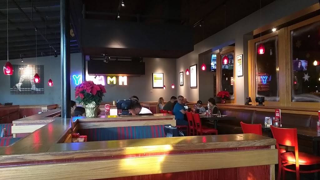 Red Robin Gourmet Burgers and Brews | restaurant | 1307 Sunflower Ave, Santa Ana, CA 92704, USA | 7144321111 OR +1 714-432-1111