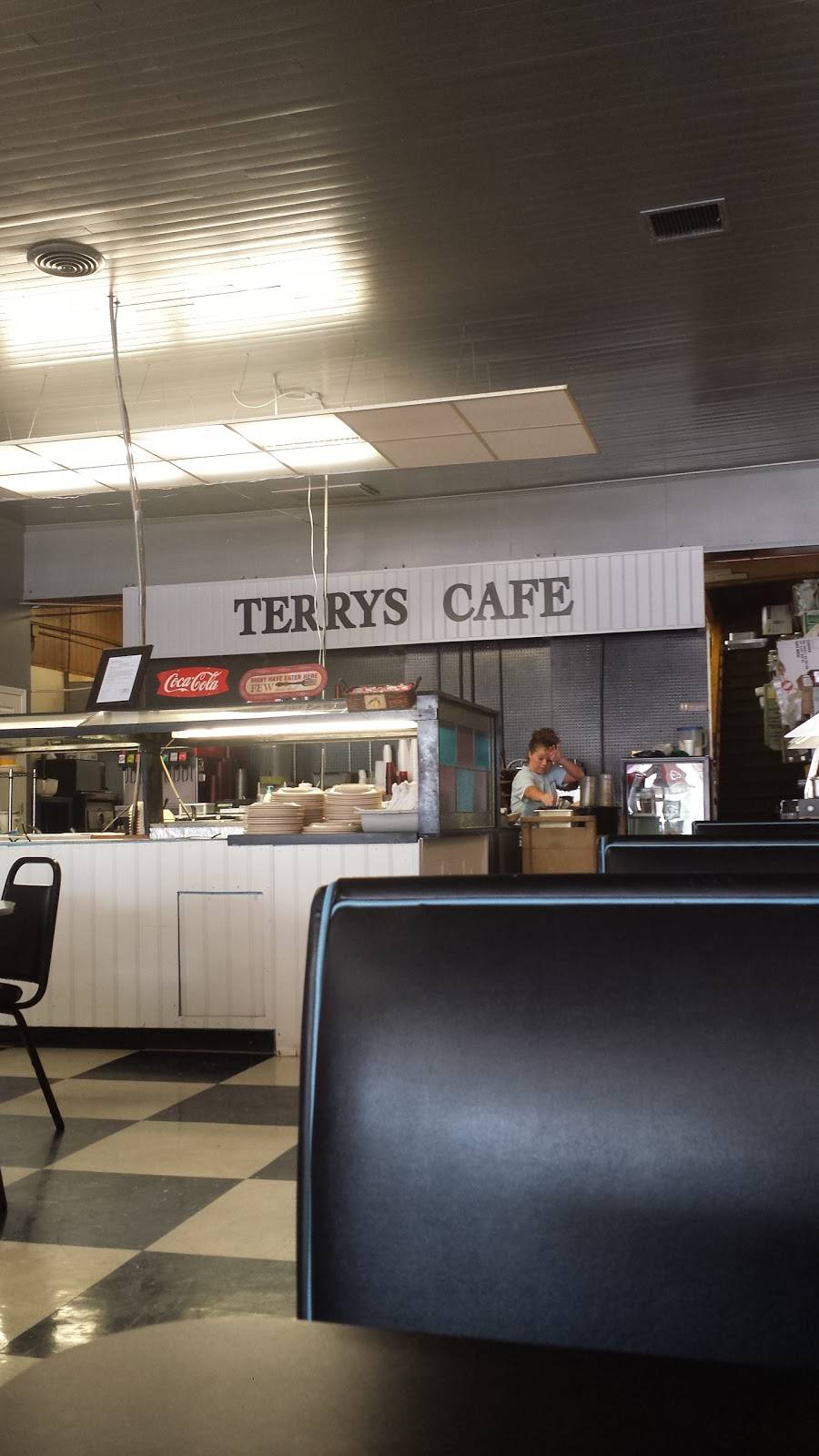 Terrys Cafe | restaurant | 201 S Pruett St, Paragould, AR 72450, USA | 8702367845 OR +1 870-236-7845