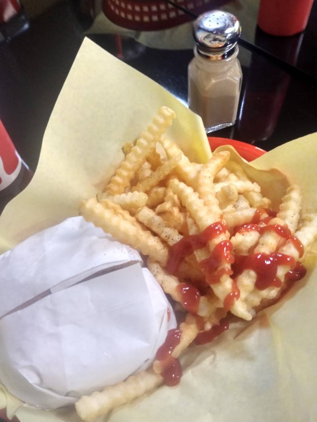 Flame Burger Plus | restaurant | 2125 SW 356th St, Federal Way, WA 98023, USA | 2536618311 OR +1 253-661-8311