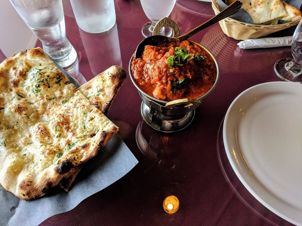 Spice Roots | restaurant | 200 Kortright Rd W, Guelph, ON N1G 4X8, Canada | 5197805222 OR +1 519-780-5222