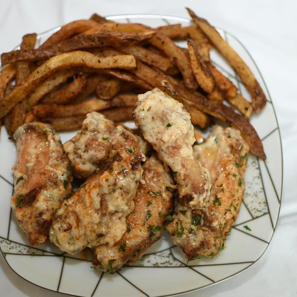 Sauce Me Up Wings | restaurant | Sundown Ln, DeSoto, TX 75115, USA | 4694872787 OR +1 469-487-2787