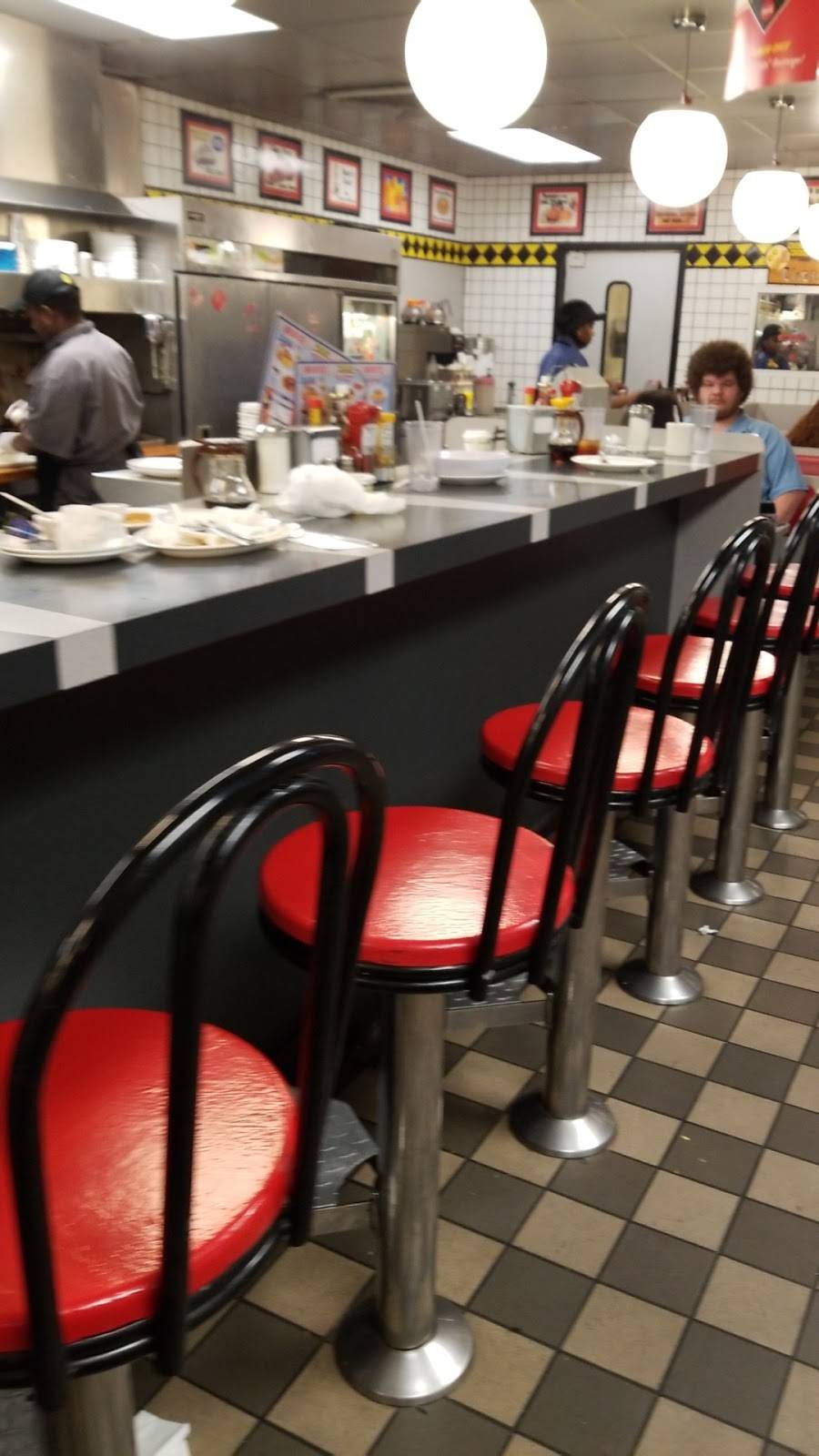 Waffle House | meal takeaway | 6751 Veterans Pkwy, Columbus, GA 31909, USA | 7066537788 OR +1 706-653-7788