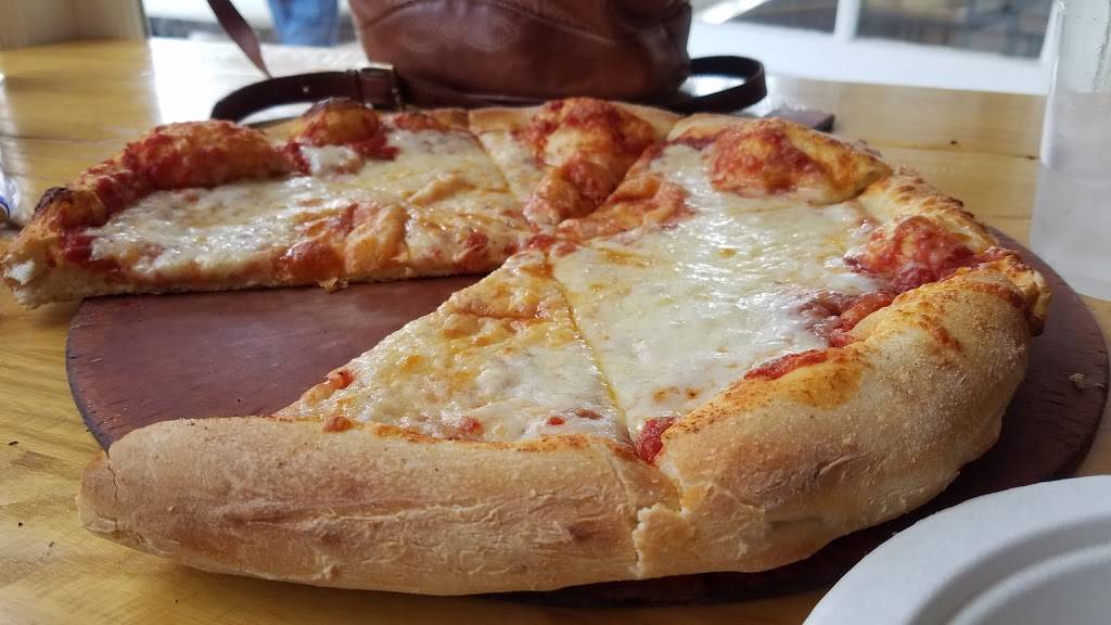 Papa Lenos | restaurant | 108 Center St, Berea, KY 40403, USA | 8599864497 OR +1 859-986-4497