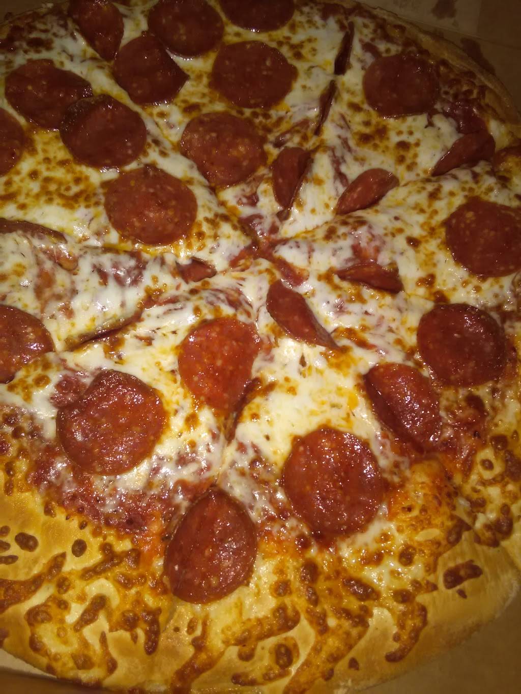 Little Caesars Pizza | meal takeaway | 6408 I-45, La Marque, TX 77568, USA | 4099865252 OR +1 409-986-5252
