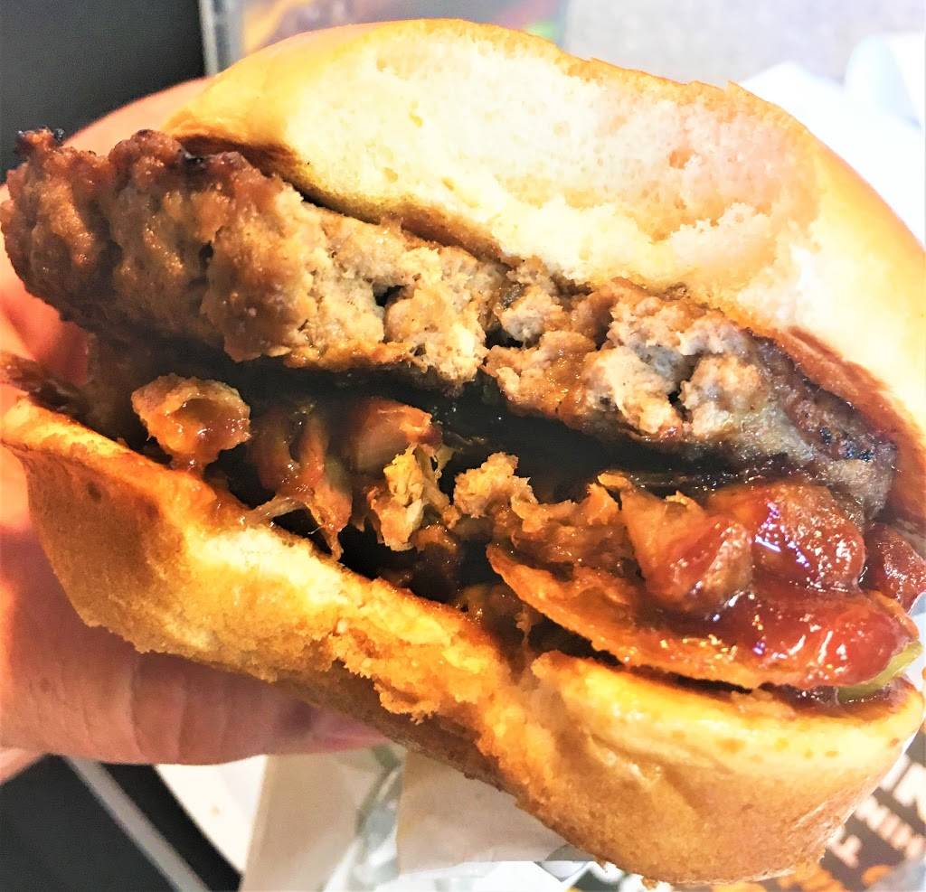 Carls Jr. | restaurant | 4199 Governor Dr, San Diego, CA 92122, USA | 8586238441 OR +1 858-623-8441