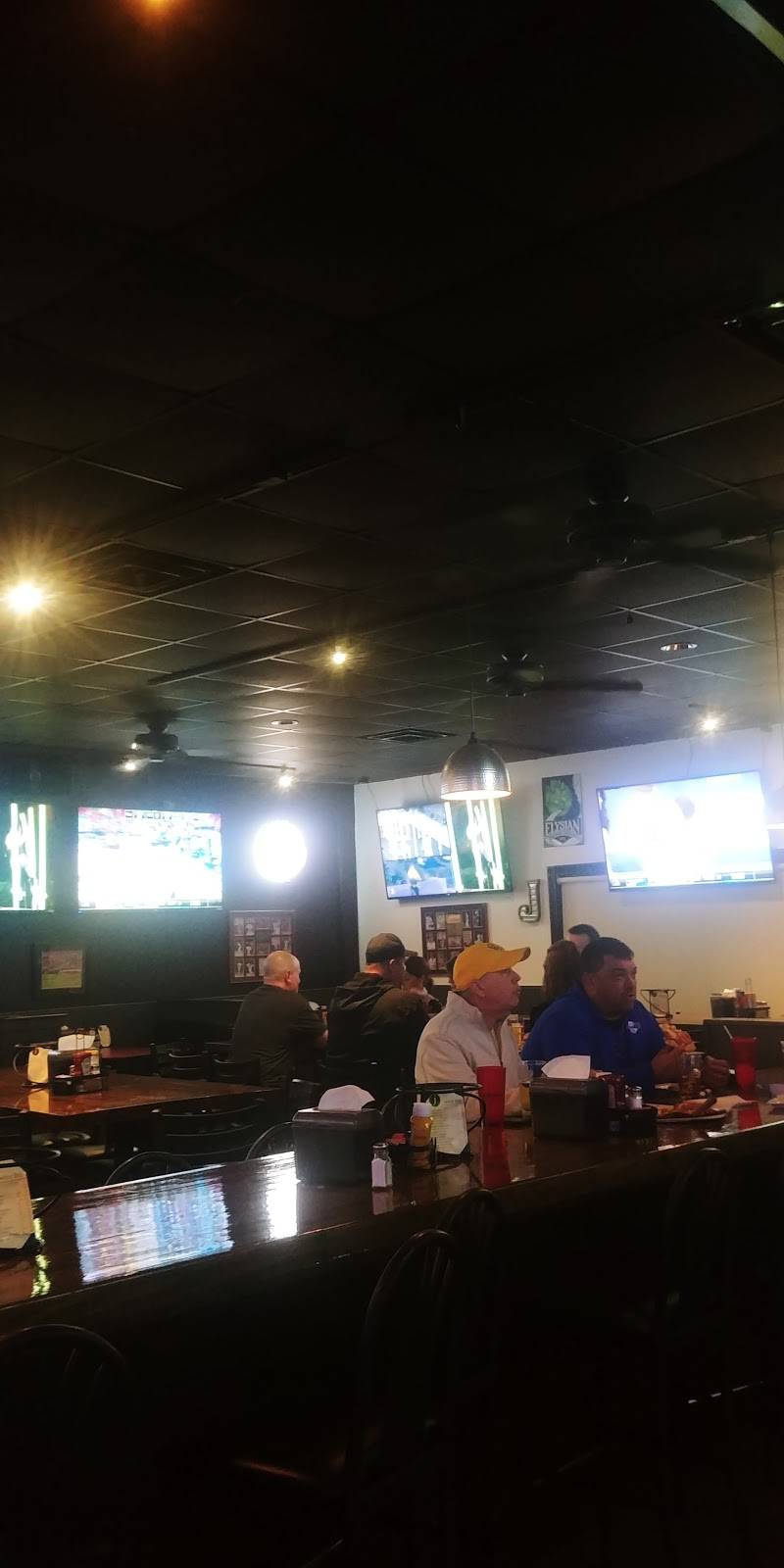 johnnys Westside Bar & Grill | restaurant | 1278 Ebenezer Rd, Cincinnati, OH 45233, USA | 5139415646 OR +1 513-941-5646