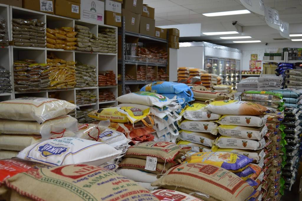 R K Grocery | restaurant | 106 Young Dr, Normal, IL 61761, USA | 3094545527 OR +1 309-454-5527