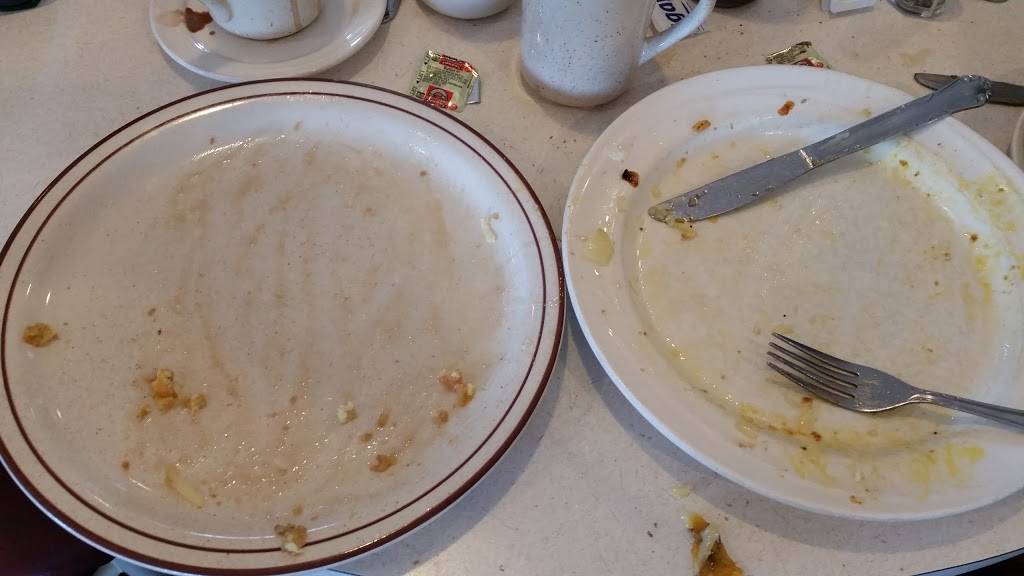 Sand Burr Family Restaurant | restaurant | 6929 County Hwy T, Brodhead, WI 53520, USA | 6088973800 OR +1 608-897-3800