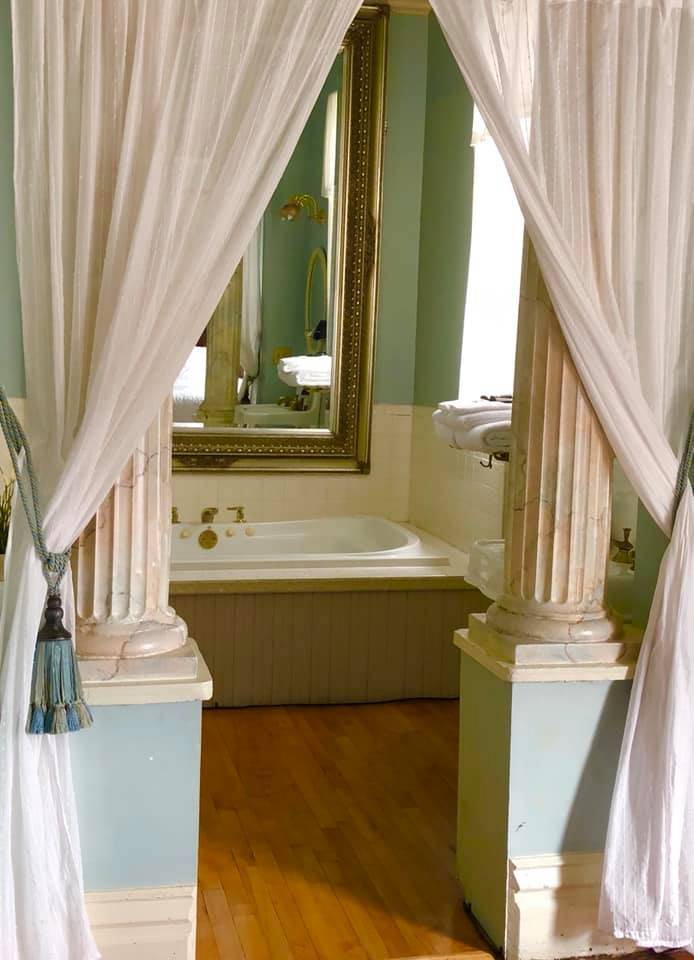 The Lumber Baron Inn & Gardens | cafe | 2555 W 37th Ave, Denver, CO 80211, USA | 3034778205 OR +1 303-477-8205