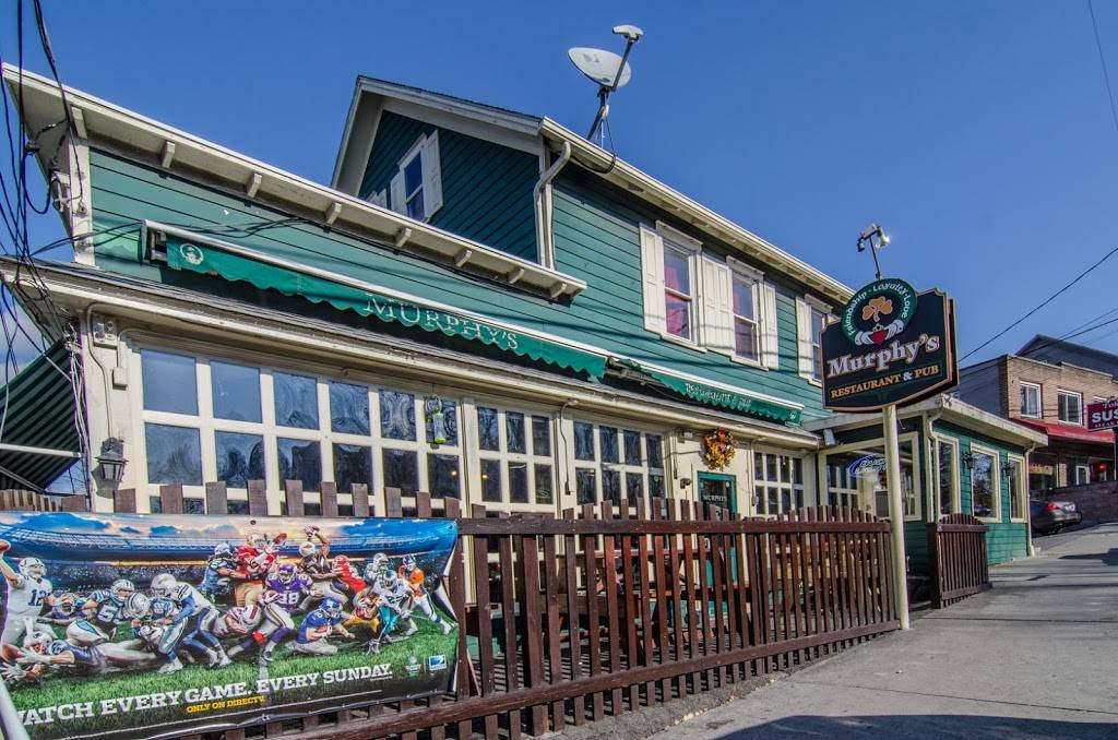 Murphys Restaurant and Pub | restaurant | 107 Main St, New Paltz, NY 12561, USA | 8452559718 OR +1 845-255-9718