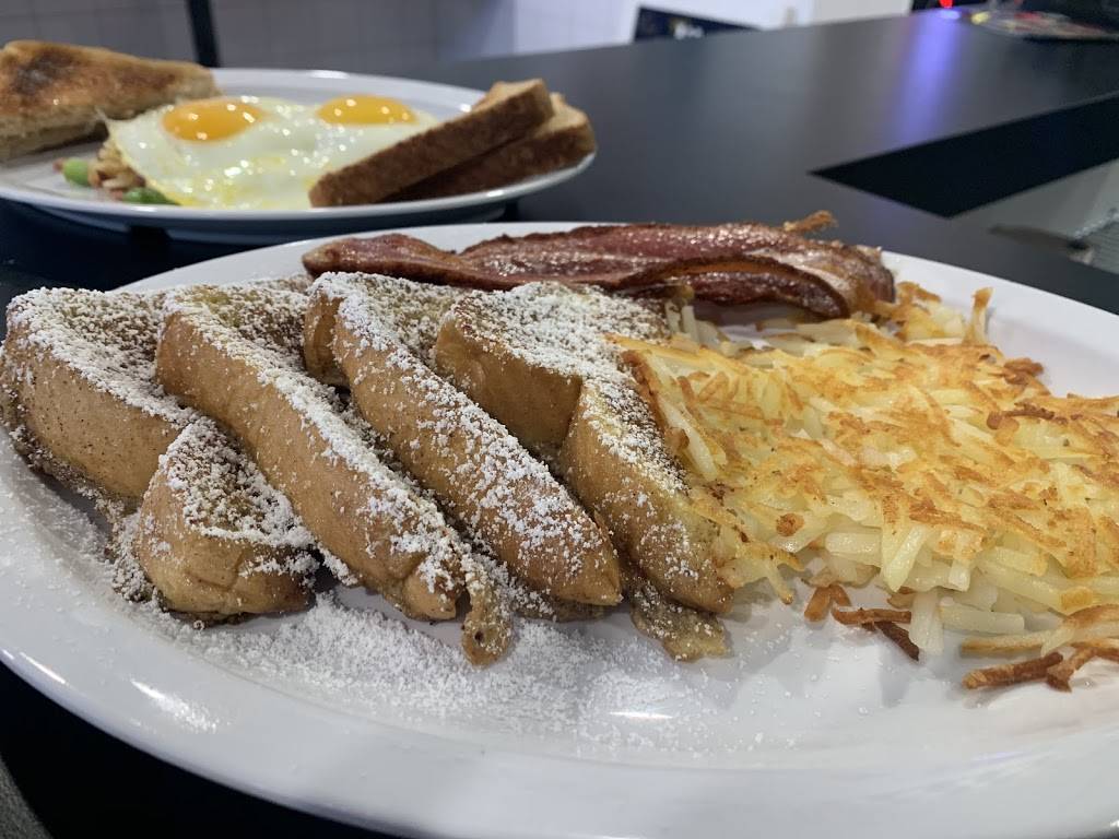 Three Aces Diner | restaurant | 2314 Hassell Rd, Hoffman Estates, IL 60169, USA | 8474665080 OR +1 847-466-5080