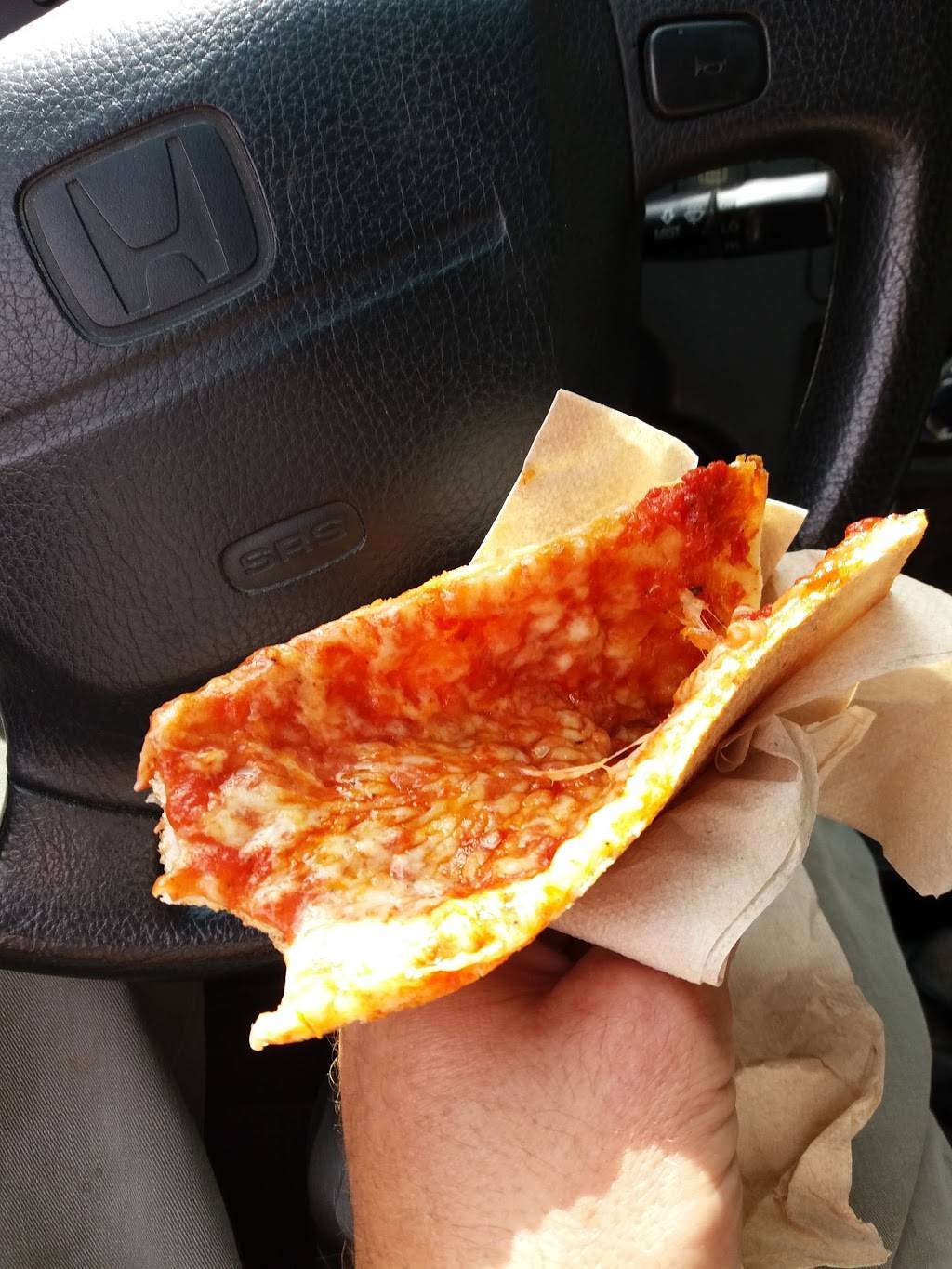 Saccones Pizzeria | restaurant | 56 6th St, New Rochelle, NY 10801, USA | 9146368282 OR +1 914-636-8282