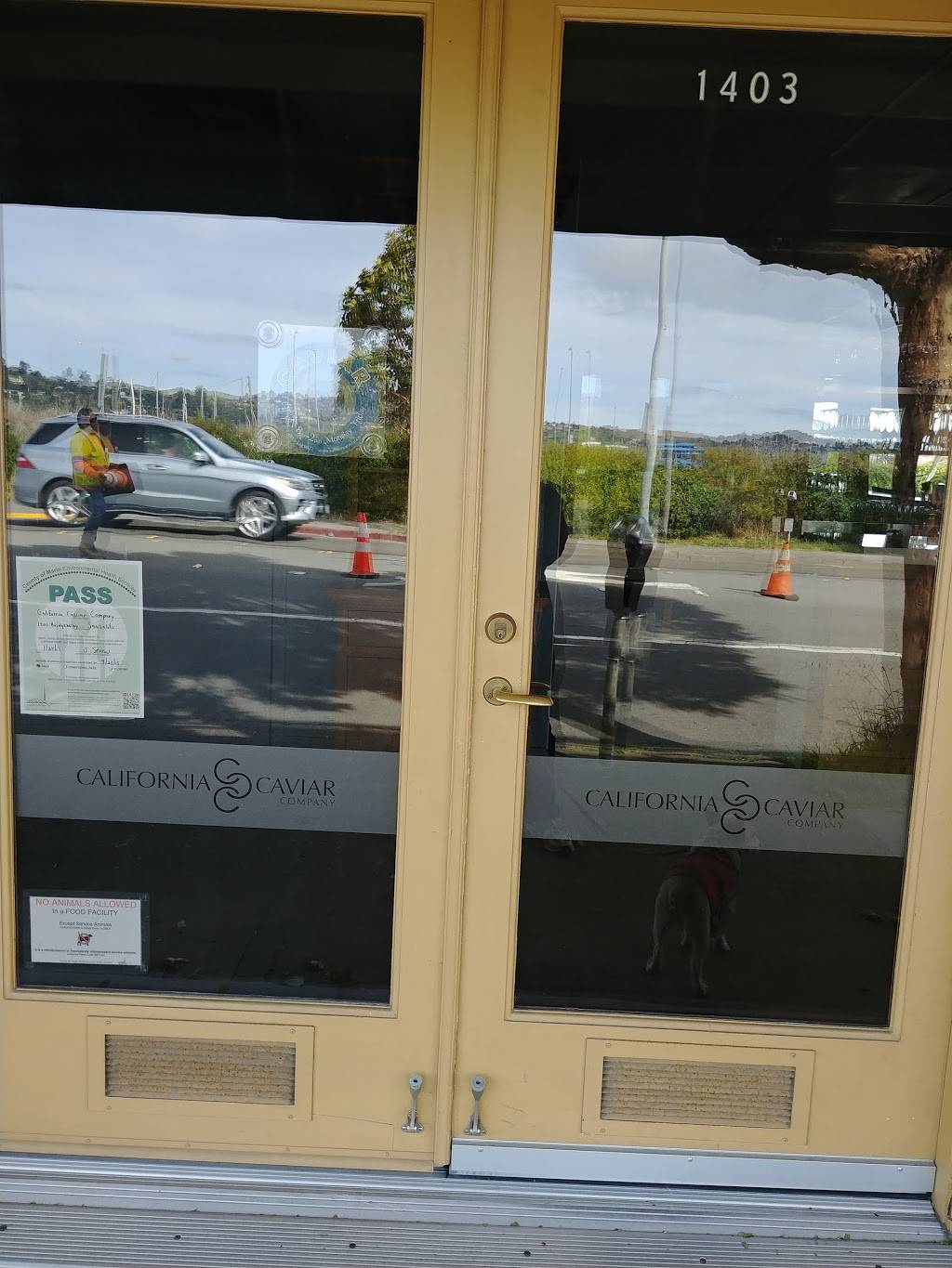 California Caviar Company | restaurant | 1403 Bridgeway, Sausalito, CA 94965, USA | 4153320822 OR +1 415-332-0822