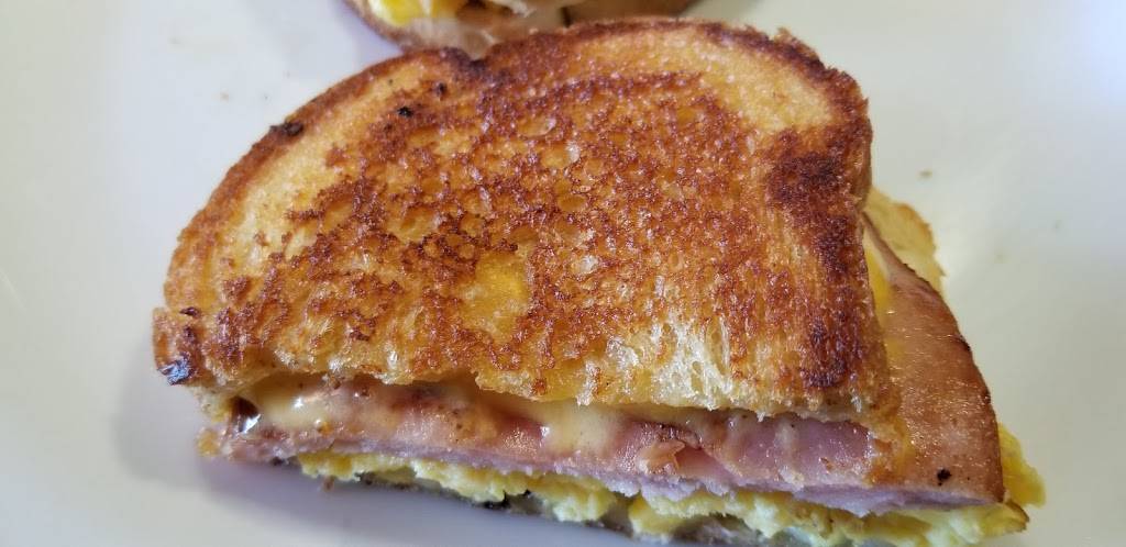 Dennys | restaurant | 839 N Watson Rd, Arlington, TX 76011, USA | 8176406050 OR +1 817-640-6050