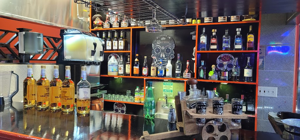 Los Molcajetes Mexican Restaurant Albany GA | restaurant | 2418 Sylvester Rd suite 678, Albany, GA 31705, USA | 2294059587 OR +1 229-405-9587