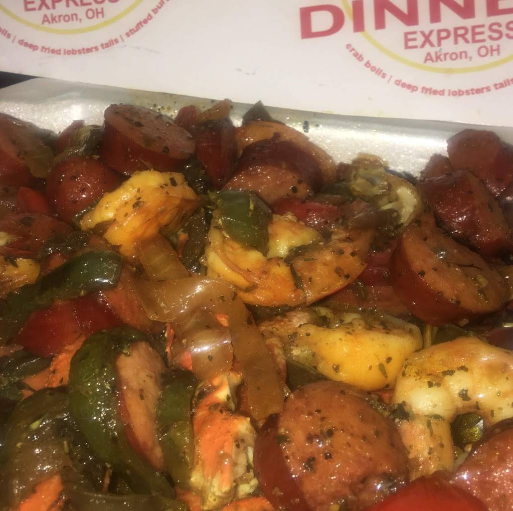 Daves Dinners Express | restaurant | 2000 Brittain Rd, Akron, OH 44310, USA | 2346786467 OR +1 234-678-6467