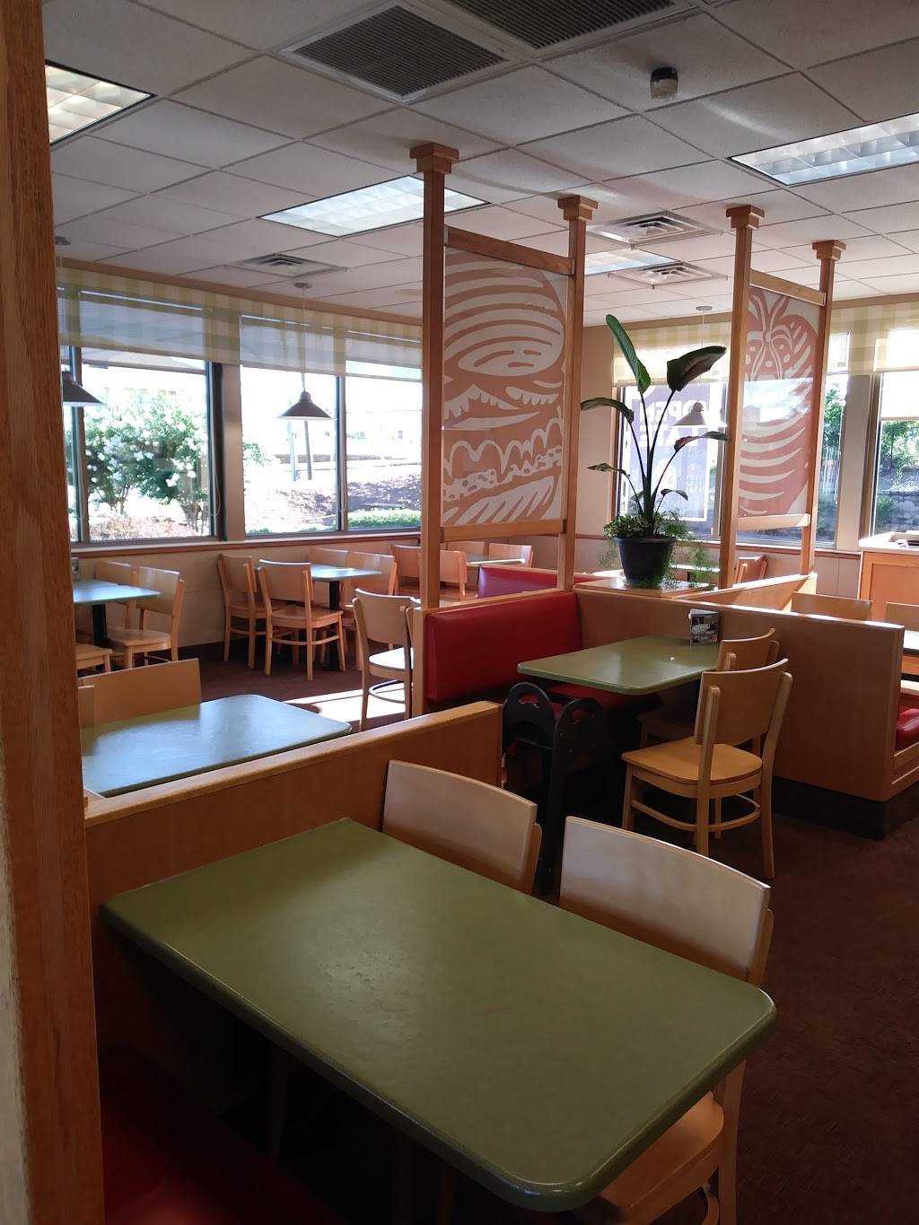 Wendys | restaurant | 1511 1/2 Lafayette Pkwy, LaGrange, GA 30241, USA | 7068457799 OR +1 706-845-7799