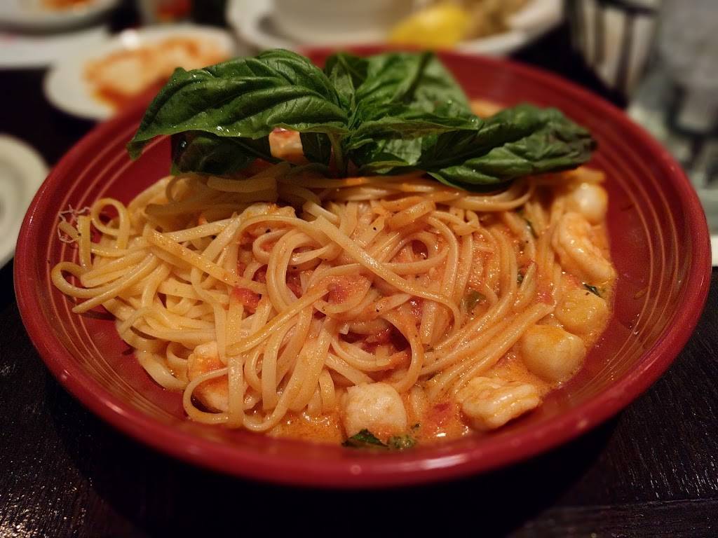 Carrabbas Italian Grill | restaurant | 4765 S 76th St, Greenfield, WI 53220, USA | 4142824158 OR +1 414-282-4158