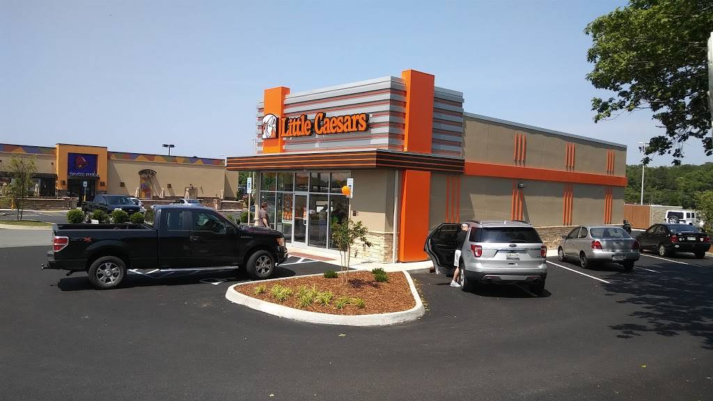 Little Caesars Pizza | restaurant | 6721 Bristol Hwy, Piney Flats, TN 37686, USA | 4233917627 OR +1 423-391-7627