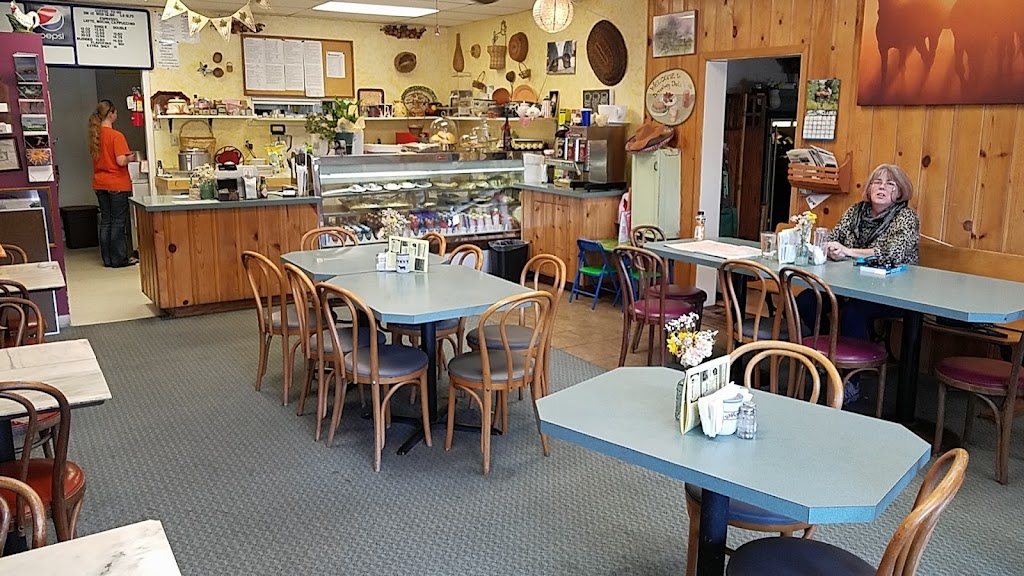 Broadway Deli | meal takeaway | 530 N Broadway Ave, Burns, OR 97720, USA | 5415737020 OR +1 541-573-7020