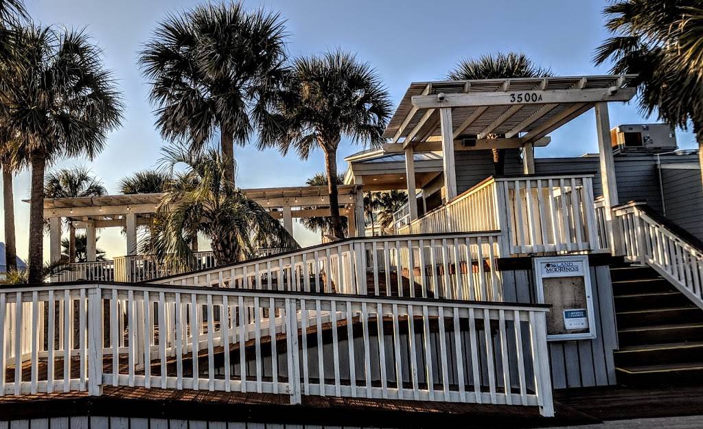 The Phoenix Restaurant & Bar | restaurant | 3500-A Island Moorings Pkwy, Port Aransas, TX 78373, USA | 3617499277 OR +1 361-749-9277