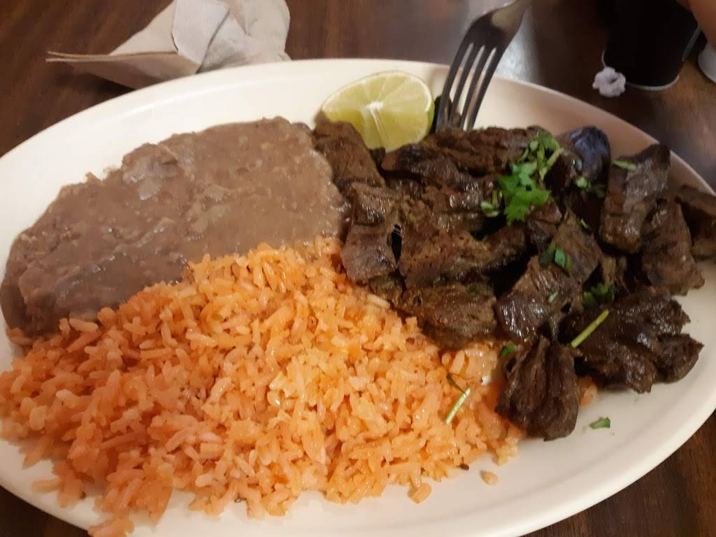 Taco Place | restaurant | 312 N May St, Madisonville, TX 77864, USA | 9363490880 OR +1 936-349-0880