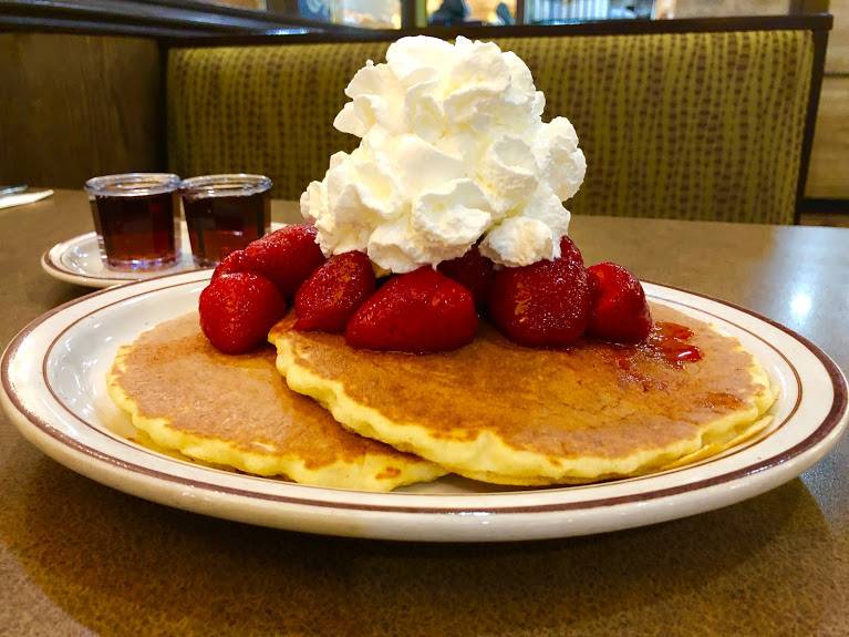 Huck Finn Restaurant | restaurant | 3414 S Archer Ave, Chicago, IL 60608, USA | 7732475515 OR +1 773-247-5515