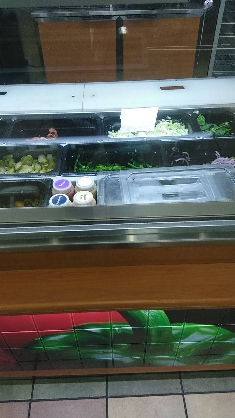 Subway Restaurants | restaurant | 1745 Sonoma Blvd, Vallejo, CA 94590, USA | 7075563220 OR +1 707-556-3220