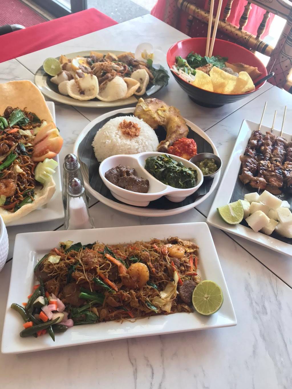 WARUNG Indonesian Halal Restaurant | restaurant | 5382 Buford Hwy NE A, Doraville, GA 30340, USA | 6783953308 OR +1 678-395-3308