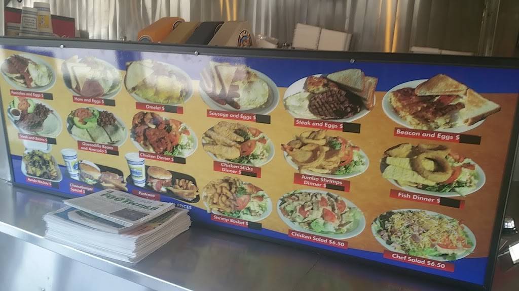 Queens Burgers | restaurant | 6705 Foothill Blvd, Tujunga, CA 91042, USA | 8183532495 OR +1 818-353-2495