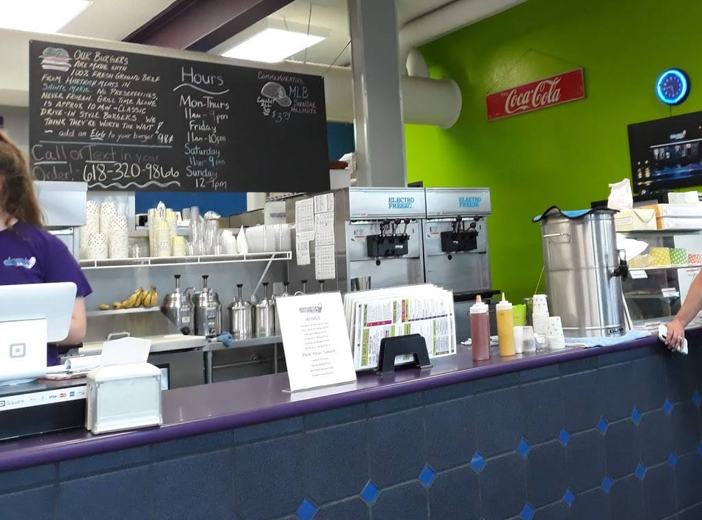 Chilly Willys Ice Creams | restaurant | 416 E Main St, Olney, IL 62450, USA | 6183209866 OR +1 618-320-9866