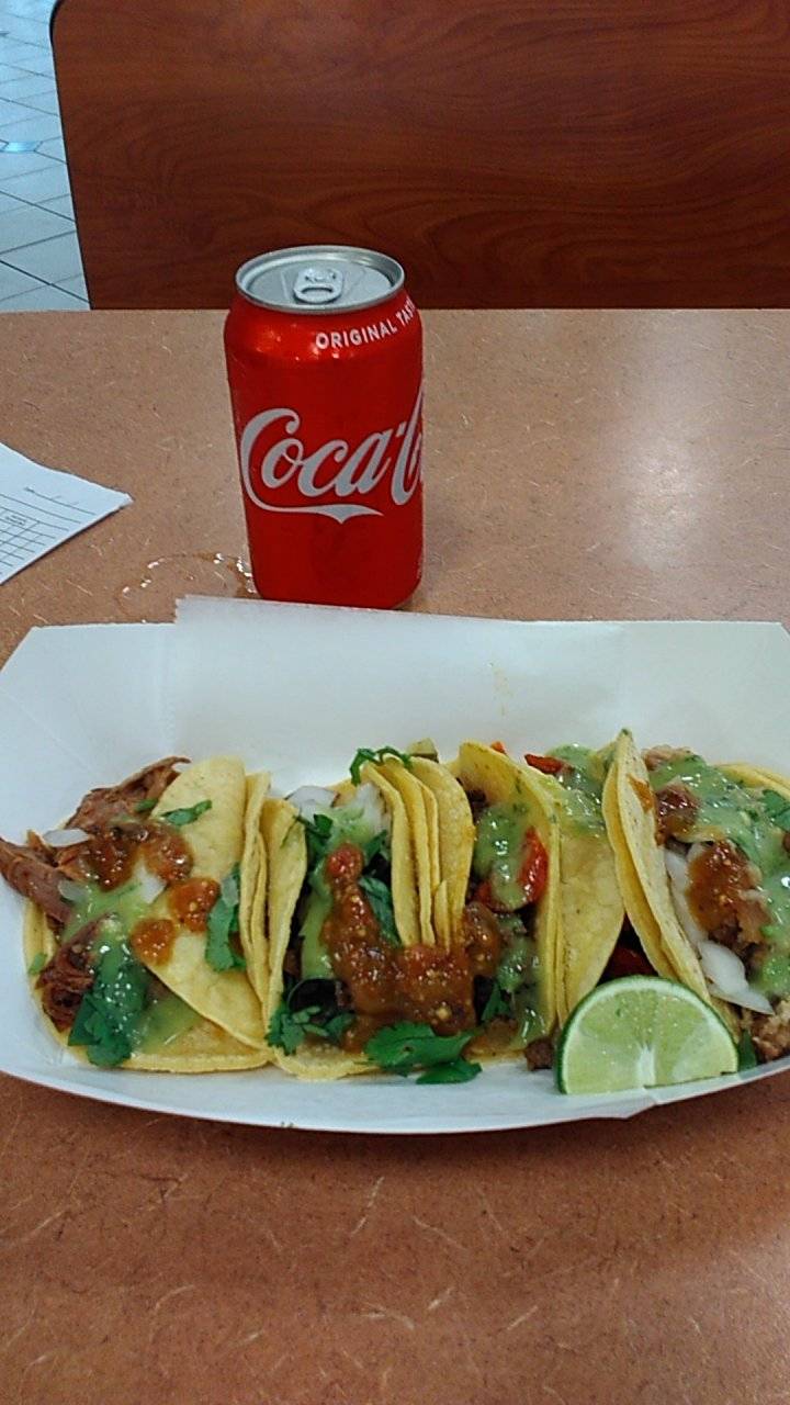 La Michoacana Meat Market | bakery | 8260 Marbach Rd, San Antonio, TX 78227, USA | 2106703800 OR +1 210-670-3800