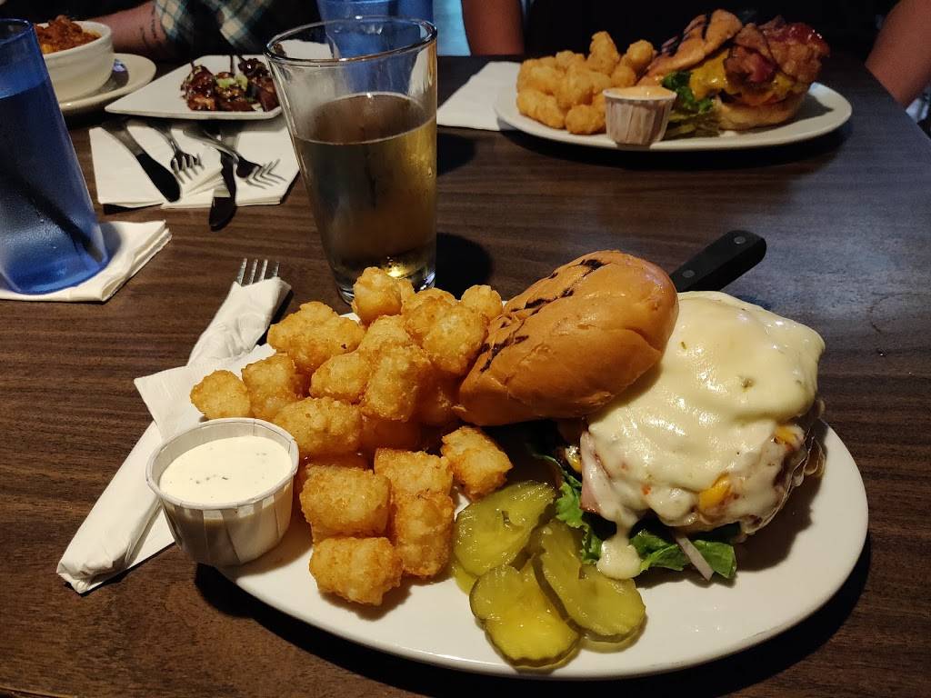 Half Penny Public House | restaurant | 3743 Commercial St SE, Salem, OR 97302, USA | 5035405899 OR +1 503-540-5899