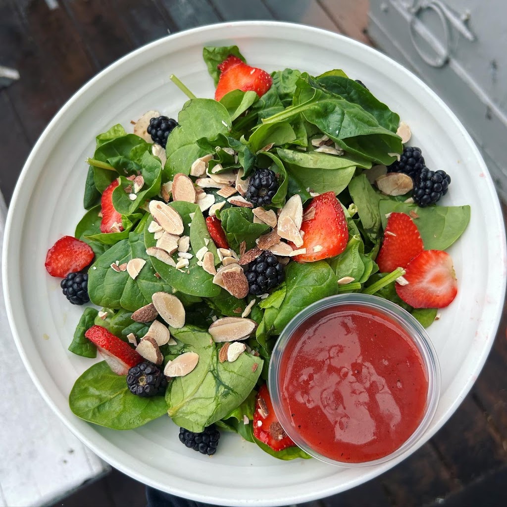 Gillis Family Tavern | restaurant | 6 Spring Ln, Plymouth, MA 02360, USA | 5087460056 OR +1 508-746-0056