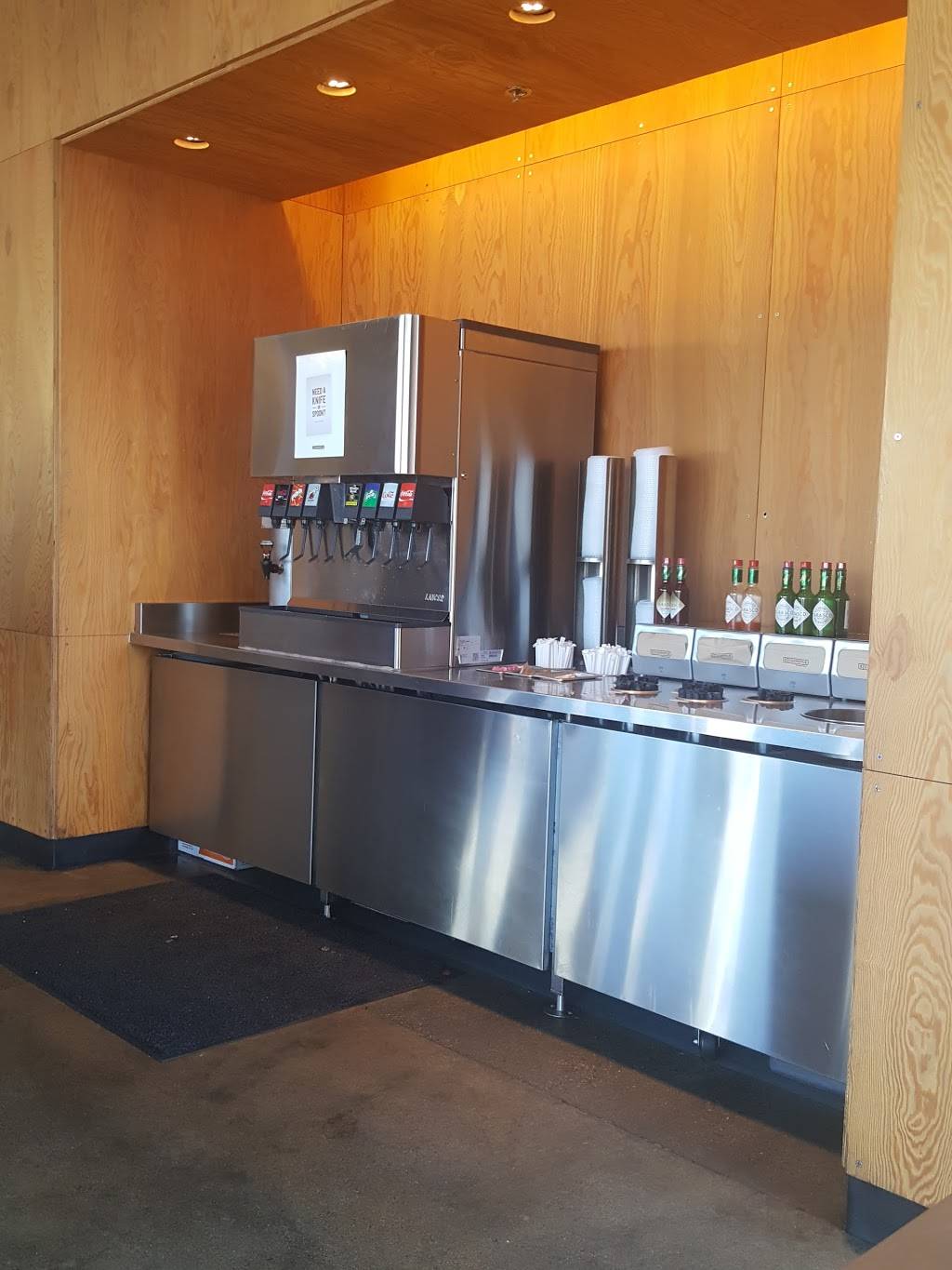 Chipotle Mexican Grill | restaurant | 3110 R St Ste A, Merced, CA 95348, USA | 2097227488 OR +1 209-722-7488