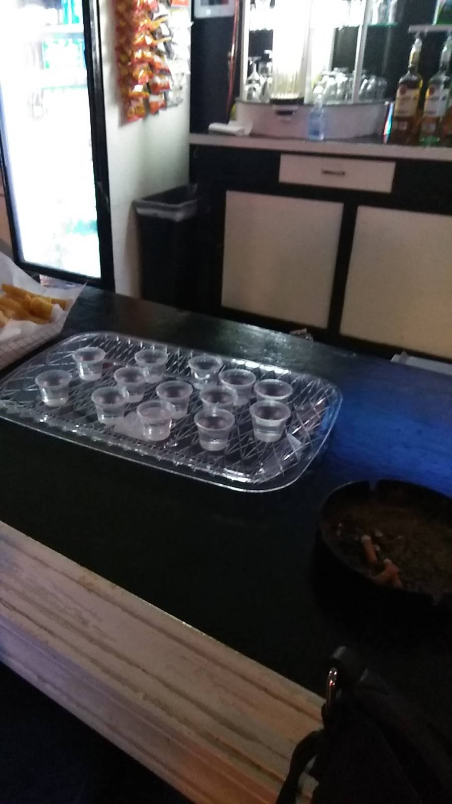 Dablitz Sports Bar and Grill | restaurant | 1318 N 9th St, East St Louis, IL 62201, USA | 6184825489 OR +1 618-482-5489