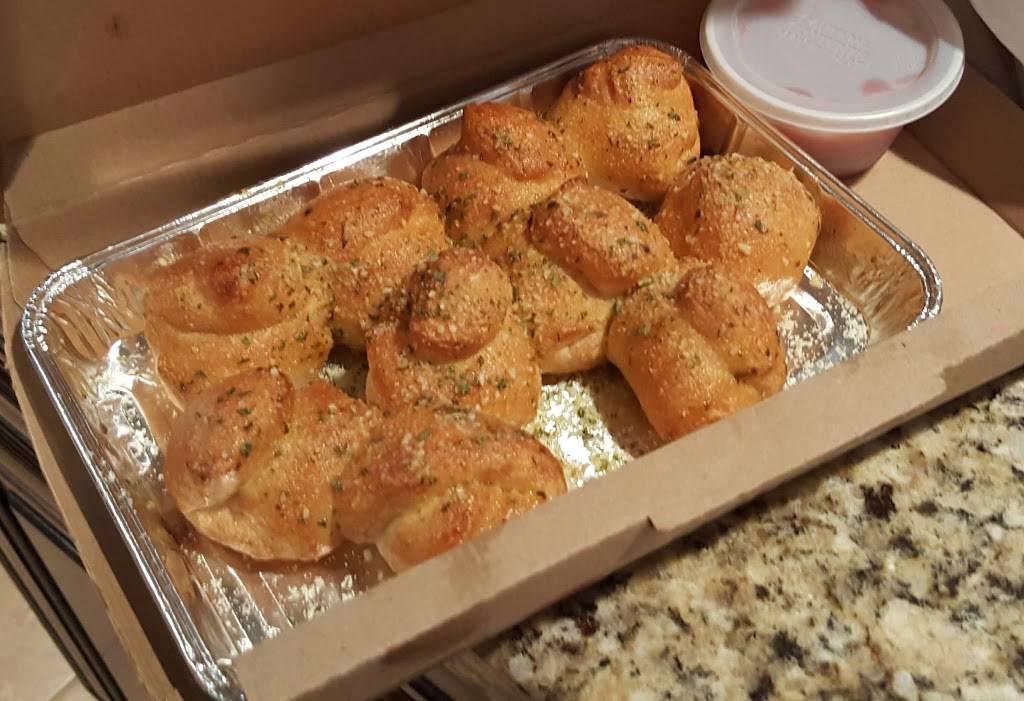 Pizza Hut | meal takeaway | 9643 1st View St, Norfolk, VA 23503, USA | 7575319999 OR +1 757-531-9999