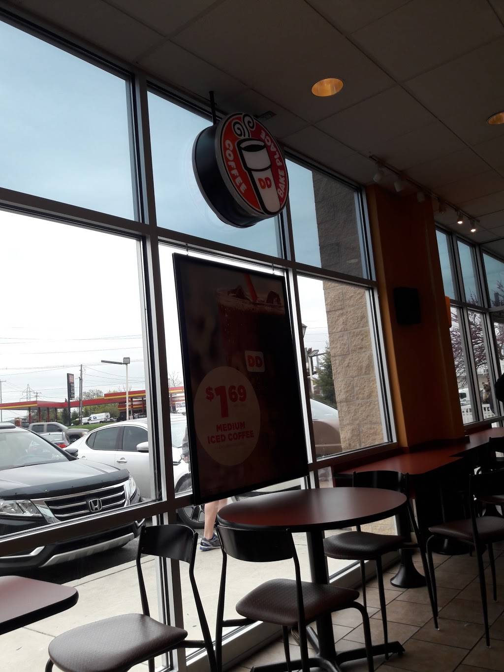 Dunkin | bakery | 701 Loucks Rd Suite A, York, PA 17404, USA | 7177715485 OR +1 717-771-5485