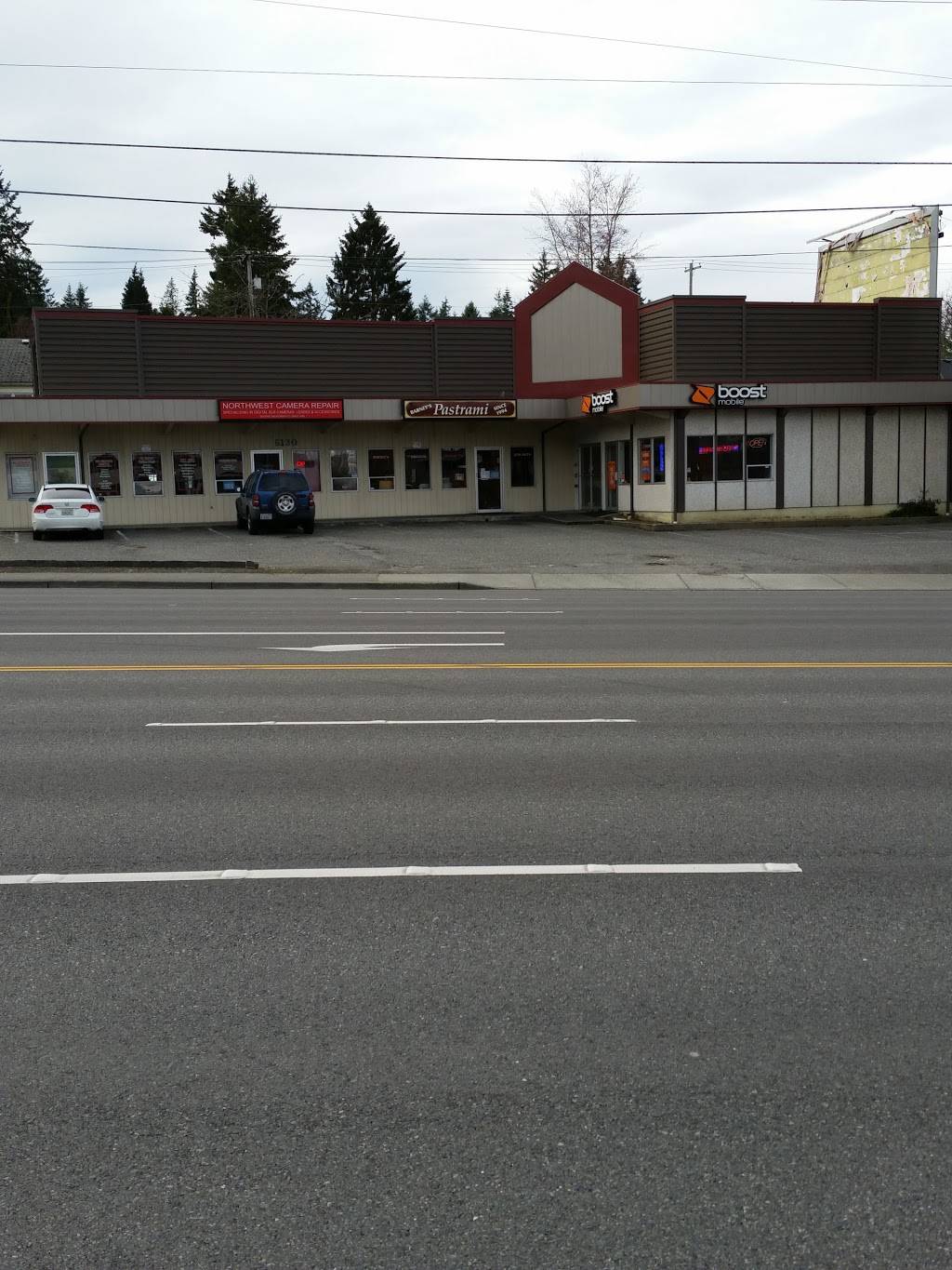 Barneys Pastrami | restaurant | 5130 Evergreen Way, Everett, WA 98203, USA | 4255833637 OR +1 425-583-3637