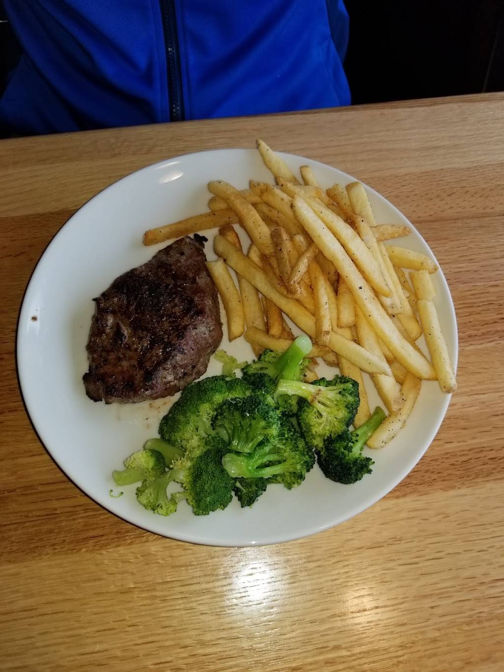 Applebees Grill + Bar | restaurant | 8310 E 96th St, Fishers, IN 46037, USA | 3175700803 OR +1 317-570-0803