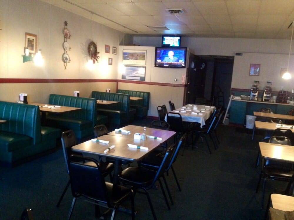 McGonigles Irish Pub | restaurant | 3512 E Main St, Kalamazoo, MI 49048, USA | 2693455400 OR +1 269-345-5400
