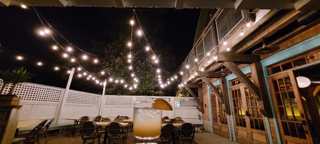 Cabana | restaurant | 140 Broadway, Newport, RI 02840, USA | 4013245167 OR +1 401-324-5167